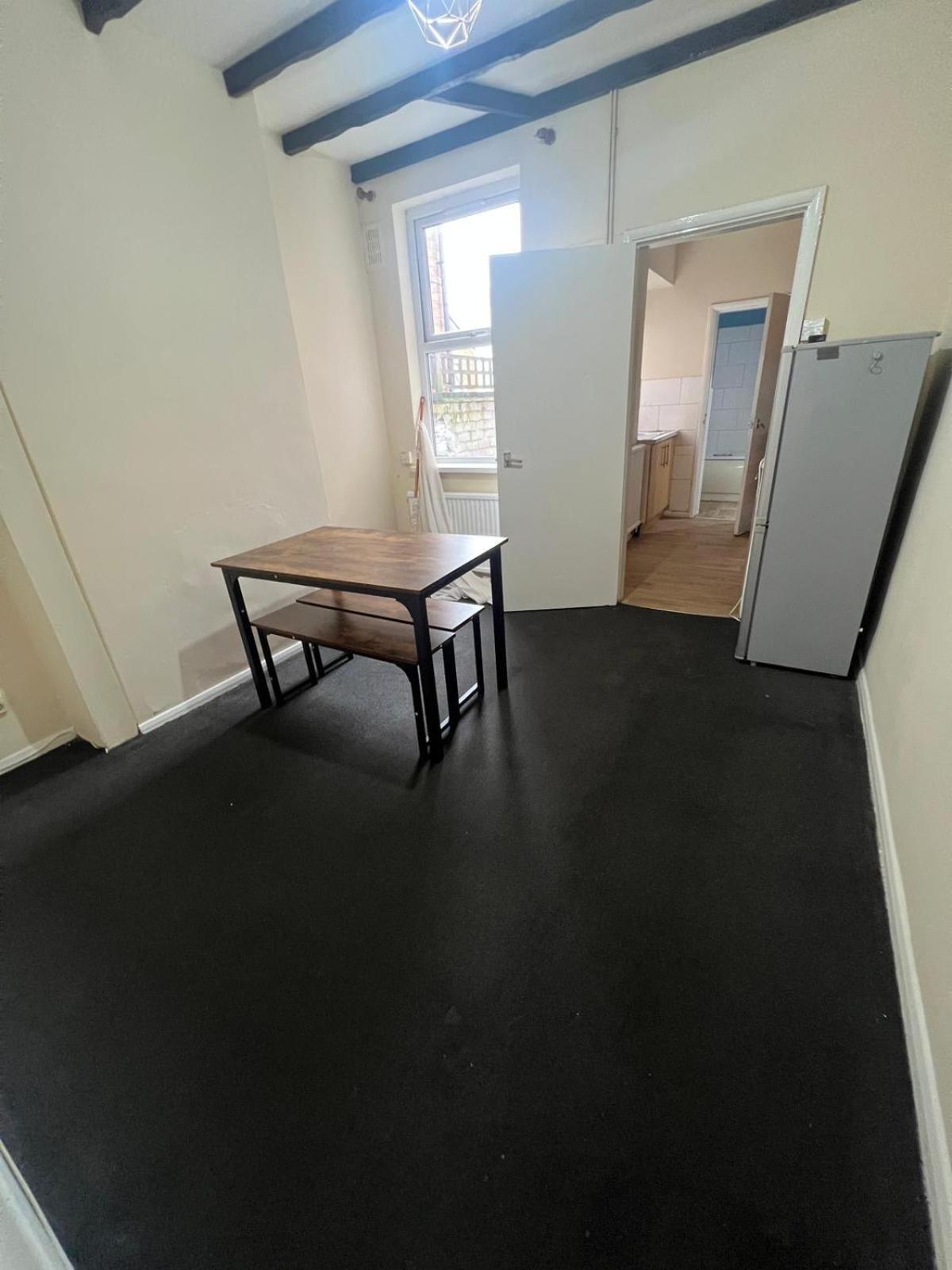 Villa 210 Welford Road à Leicester Extérieur photo